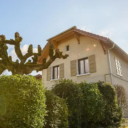 Hébergement de vacances Les Clapotis Du Lac, Maison De Famille A 2 Pas Du Lac-lla Selections By Location Annecy