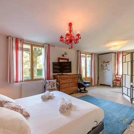 Les Clapotis Du Lac, Maison De Famille A 2 Pas Du Lac-lla Selections By Location Annecy *